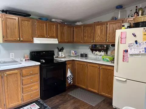 Kitchen - 5437 Darby, Gladwin, MI 48624 photo 1 of 5