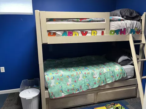 Bedroom - 5437 Darby, Gladwin, MI 48624 photo 11 of 14