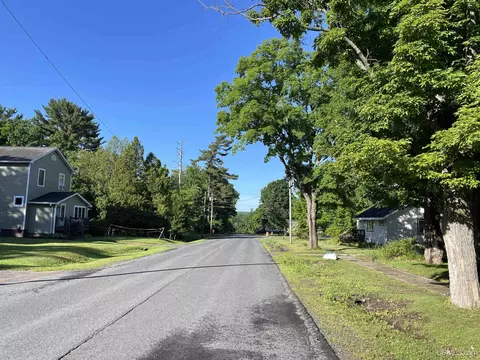 516 N Fourth, L'anse, MI 49946 photo 2