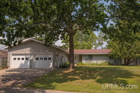 8322 Washington # N, Manistique, MI 49854