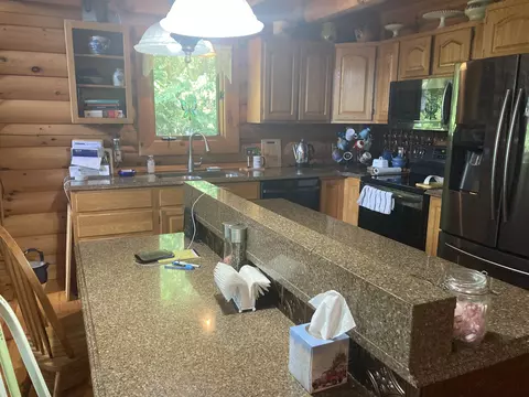 Kitchen - 2153 N M-30, Gladwin, MI 48624 photo 4 of 4