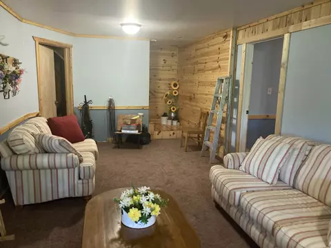 Living - 2153 N M-30, Gladwin, MI 48624 photo 6 of 6