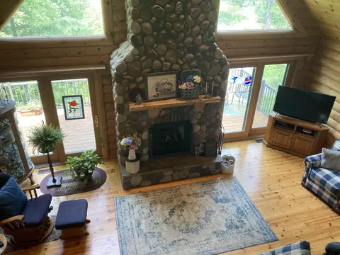 Living - 2153 N M-30, Gladwin, MI 48624 photo 4 of 6