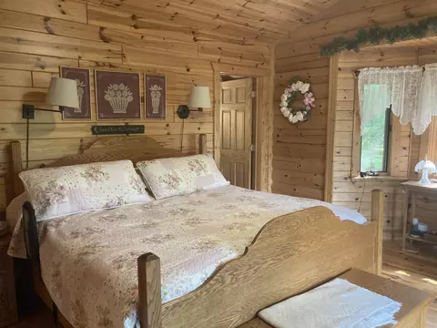 Bedroom - 2153 N M-30, Gladwin, MI 48624 photo 1 of 9