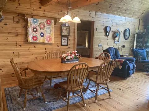 Dining - 2153 N M-30, Gladwin, MI 48624 photo 2 of 3