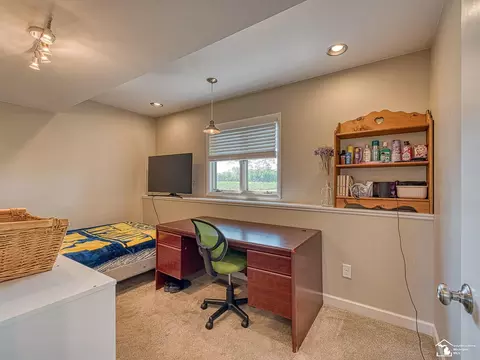 4949 Colf, Carleton, MI 48117 photo 6