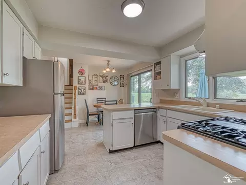 4949 Colf, Carleton, MI 48117 photo 18