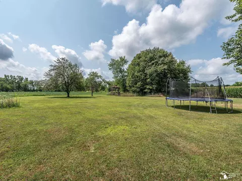 4949 Colf, Carleton, MI 48117 photo 34