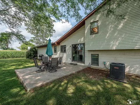 4949 Colf, Carleton, MI 48117 photo 32