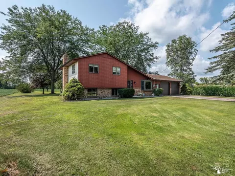 4949 Colf, Carleton, MI 48117