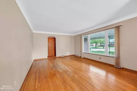 1723 Aline, Grosse Pointe, MI 48236 photo 5