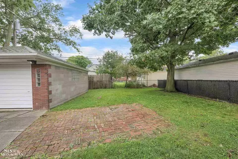 1723 Aline, Grosse Pointe, MI 48236 photo 23