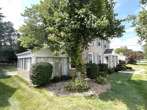 Exterior - 600 S Thompson, Jackson, MI 49203 photo 11 of 14