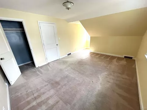 Bedroom - 600 S Thompson, Jackson, MI 49203 photo 4 of 11