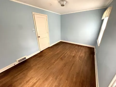 Bedroom - 600 S Thompson, Jackson, MI 49203 photo 6 of 11
