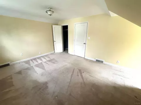 Bedroom - 600 S Thompson, Jackson, MI 49203 photo 3 of 11