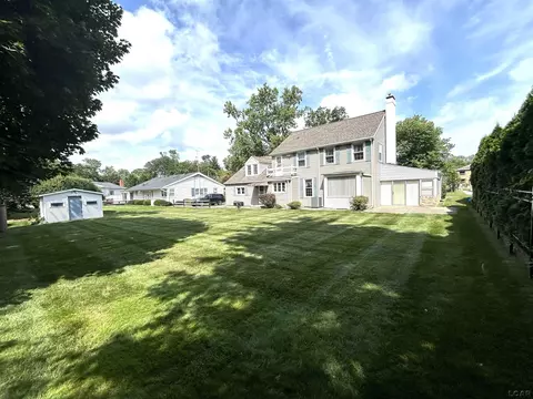 Exterior - 600 S Thompson, Jackson, MI 49203 photo 9 of 14