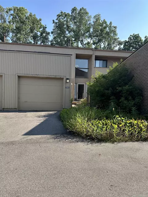 7440 Azalea, West Bloomfield, MI 48322
