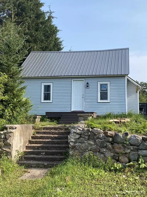 109 Main, Florence, WI 54121