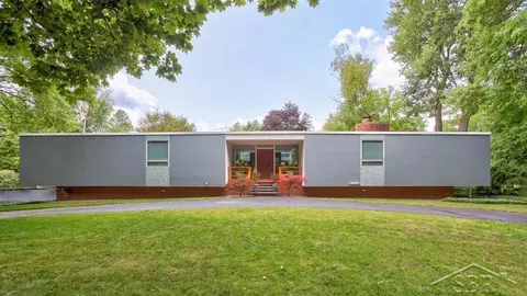 1200 N N Pkwy, Midland, MI 48640