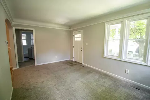 Living - 2513 Norbert, Flint, MI 48504 photo 3 of 3