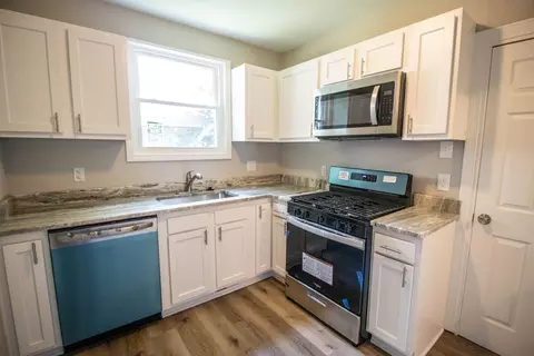 Kitchen - 2513 Norbert, Flint, MI 48504 photo 2 of 2