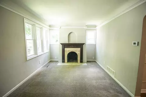 Living - 2513 Norbert, Flint, MI 48504 photo 1 of 3