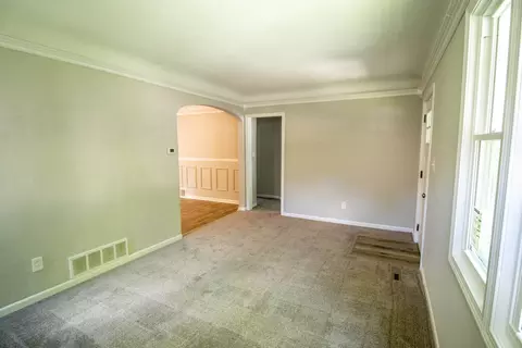 Living - 2513 Norbert, Flint, MI 48504 photo 2 of 3
