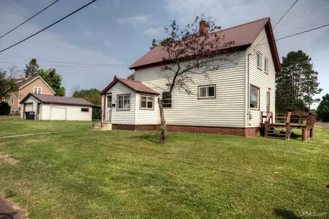 332 W Ash, Ironwood, MI 49938