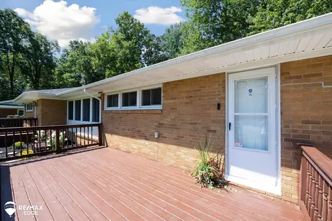 Exterior - 2349 Harmony, Burton, MI 48509 photo 2 of 9