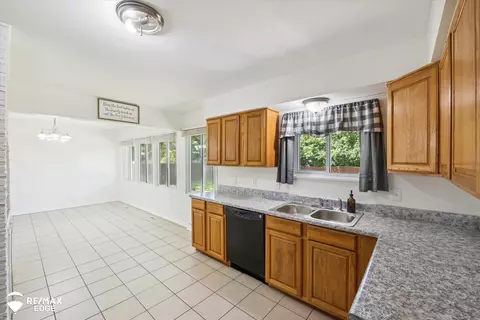 Kitchen - 2349 Harmony, Burton, MI 48509 photo 2 of 2