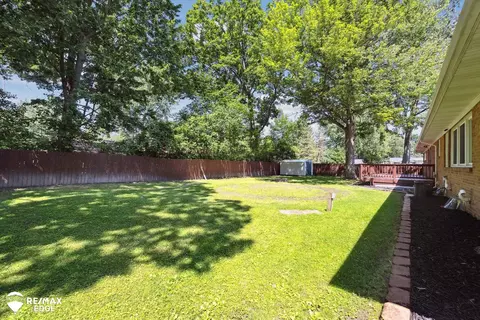 Exterior - 2349 Harmony, Burton, MI 48509 photo 7 of 9