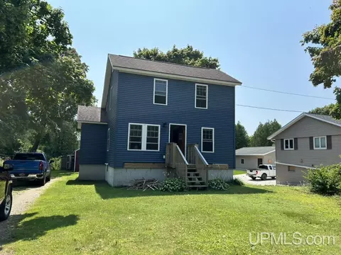 727 Manistique, Manistique, MI 49854