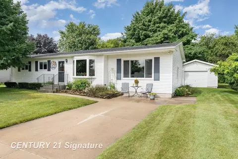4648 Meadow, Auburn, MI 48611