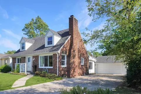808 Lasalle, Port Huron, MI 48060
