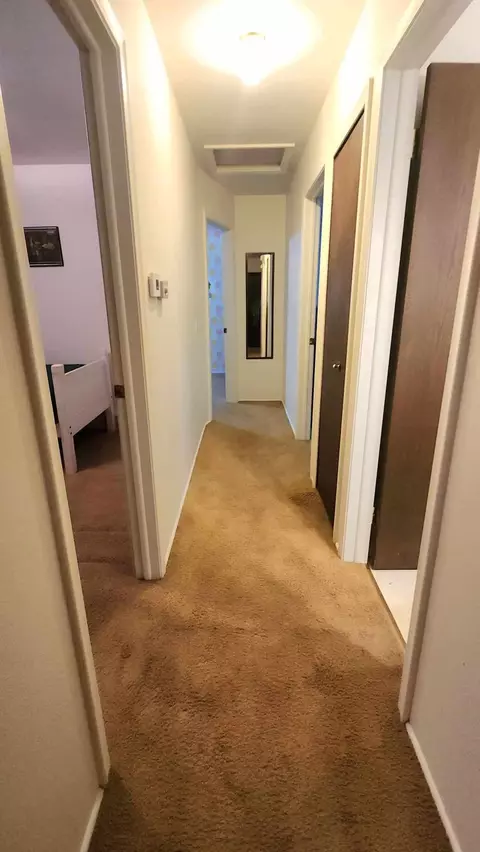 Entry Way - 10066 Carpenter, Flushing, MI 48433 photo 1 of 1