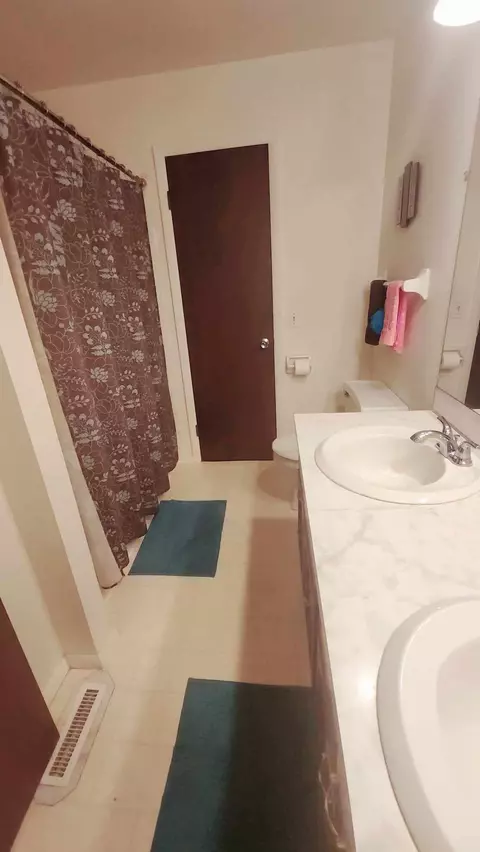Bath - 10066 Carpenter, Flushing, MI 48433 photo 1 of 3
