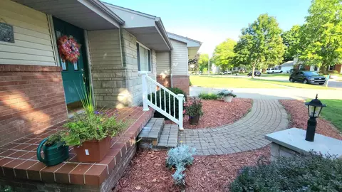 1141 Pleasantview, Flushing, MI 48433 photo 6