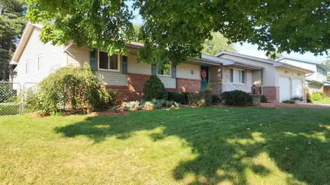 1141 Pleasantview, Flushing, MI 48433