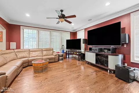 1036 Whittier, Grosse Pointe Park, MI 48230 photo 16