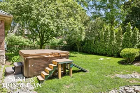 1036 Whittier, Grosse Pointe Park, MI 48230 photo 38