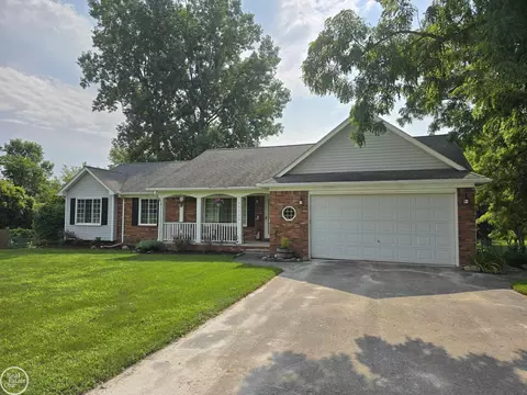 68400 Powell, Washington Township, MI 48095