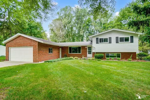 1221 W Dean, Temperance, MI 48182