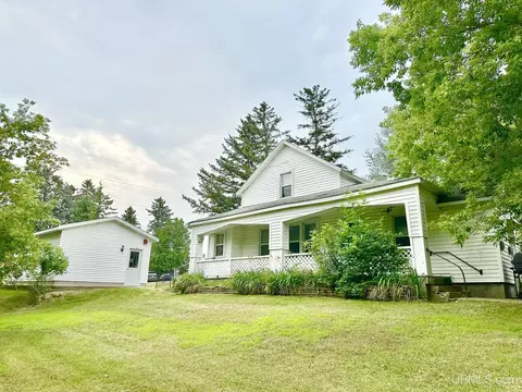 1910 Sixth, Norway, MI 49870