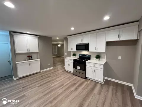 509 Amesbury, Davison, MI 48423 photo 7