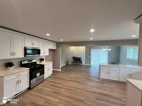 509 Amesbury, Davison, MI 48423 photo 6