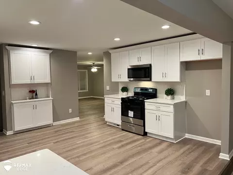509 Amesbury, Davison, MI 48423 photo 10