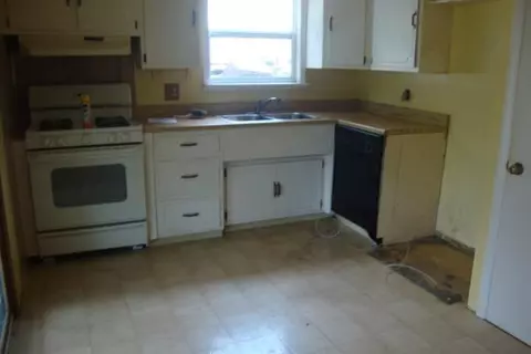 3745 Joal, Flint, MI 48506 photo 8