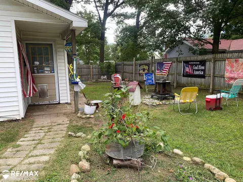 2673 Cathey, Harrison, MI 48625 photo 12