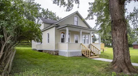 22 N First, Gaastra, MI 49927